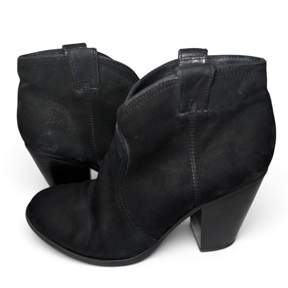 VINCE CAMUTO Hillsy Ankle Booties Sz 10 Black Leather Western Block Heel Pull On